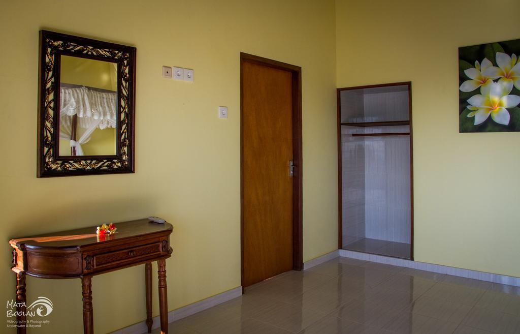 Beten Waru Bungalow And Restaurant Amed Exteriör bild