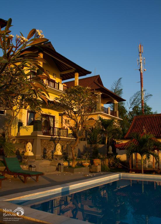 Beten Waru Bungalow And Restaurant Amed Exteriör bild