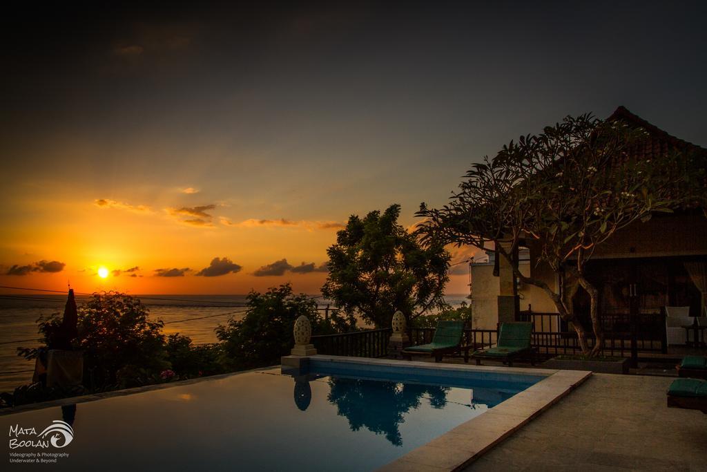 Beten Waru Bungalow And Restaurant Amed Exteriör bild
