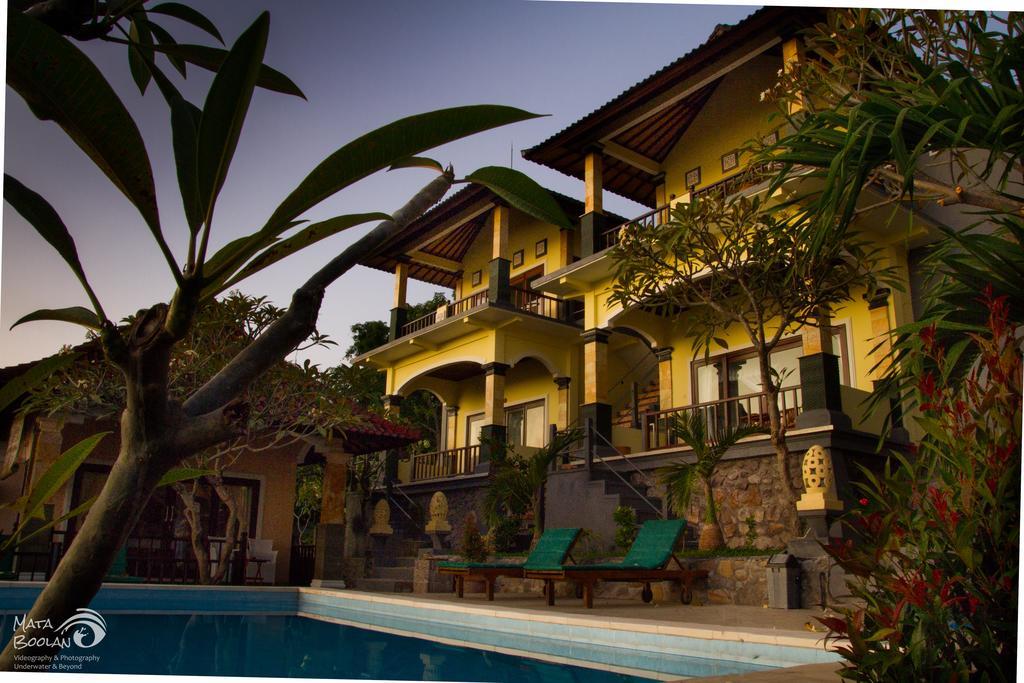 Beten Waru Bungalow And Restaurant Amed Exteriör bild