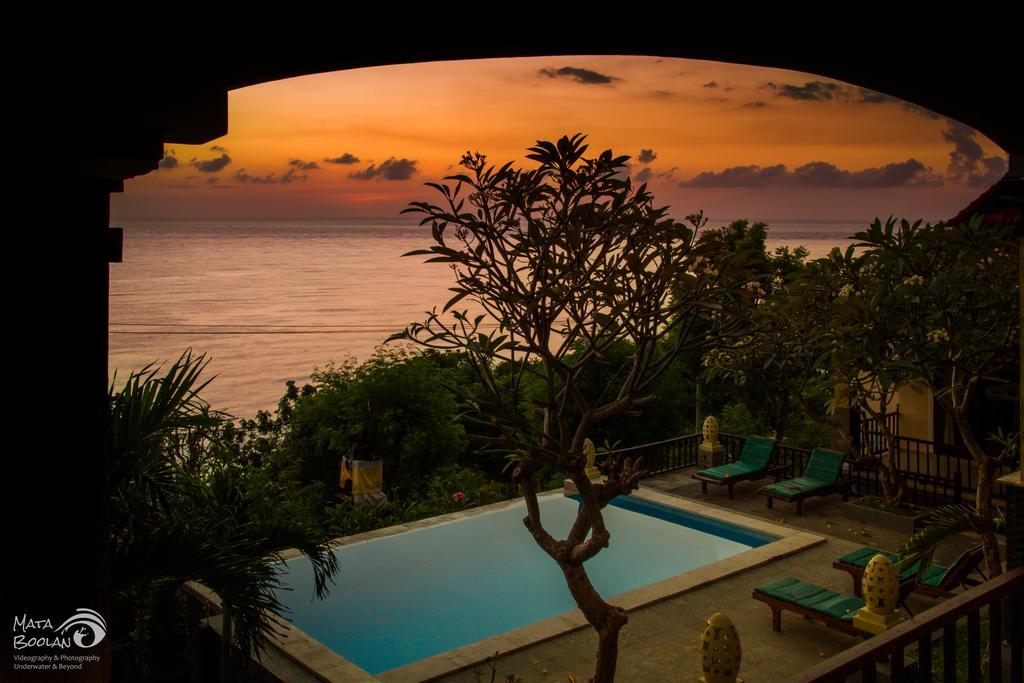 Beten Waru Bungalow And Restaurant Amed Exteriör bild