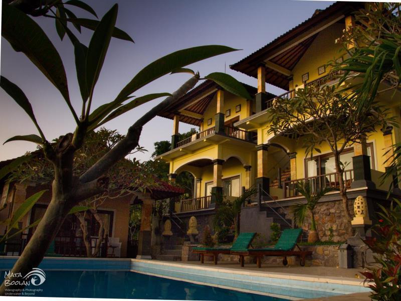 Beten Waru Bungalow And Restaurant Amed Exteriör bild