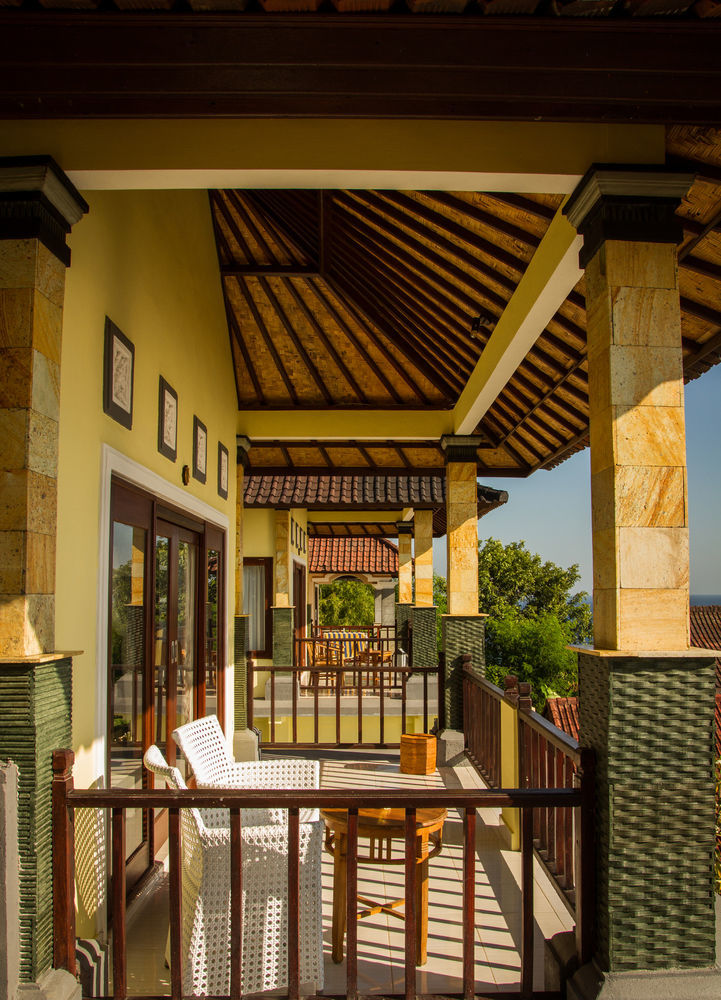 Beten Waru Bungalow And Restaurant Amed Exteriör bild
