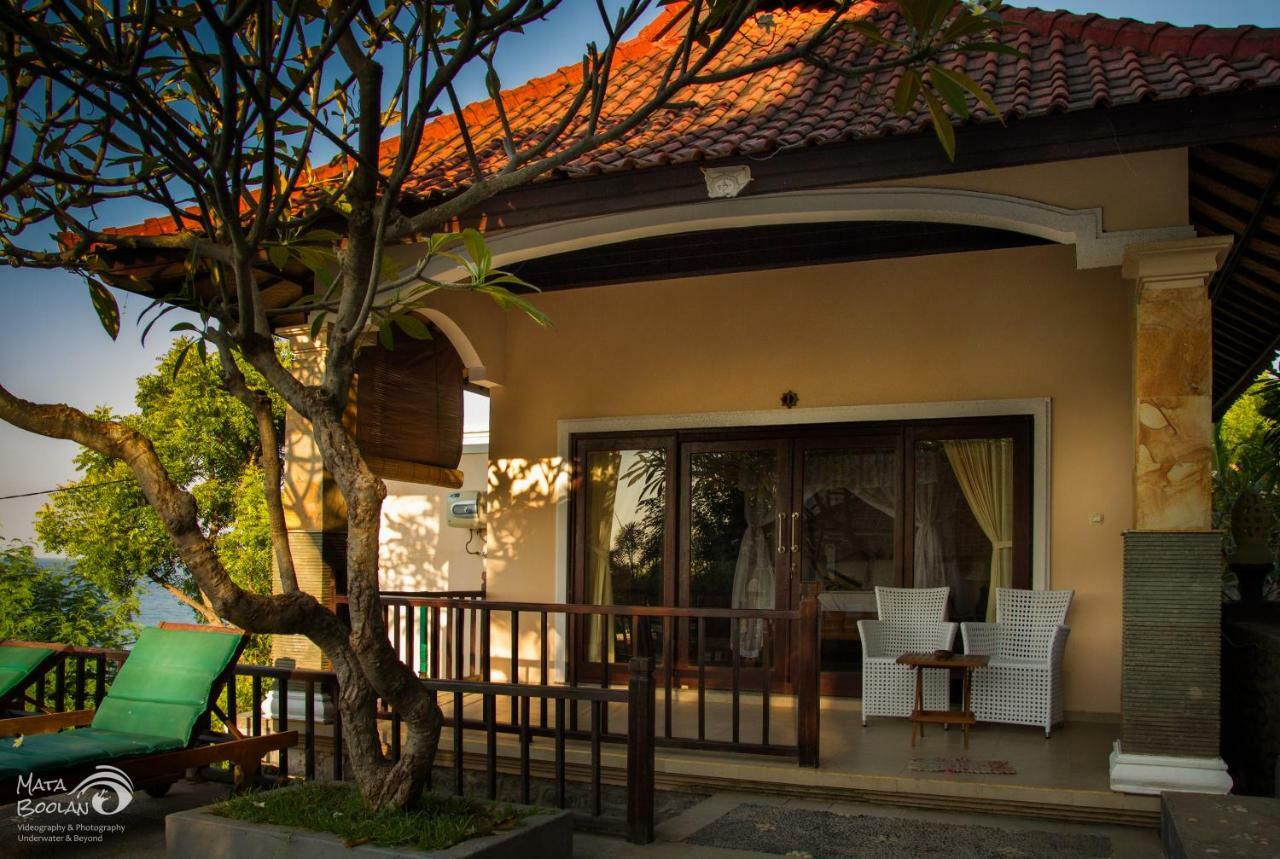 Beten Waru Bungalow And Restaurant Amed Exteriör bild