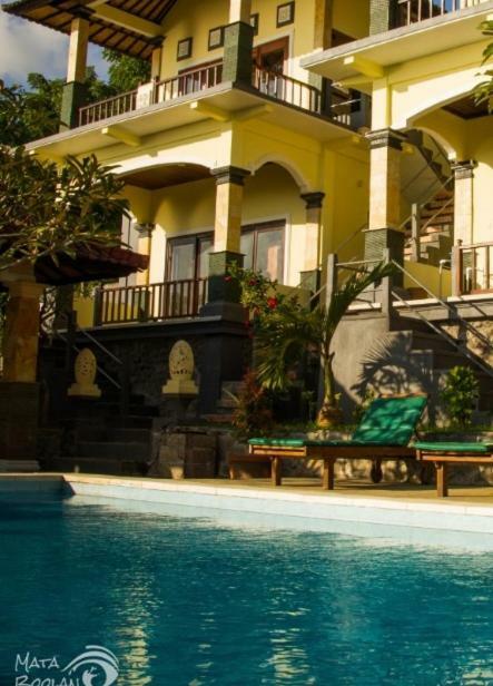 Beten Waru Bungalow And Restaurant Amed Exteriör bild